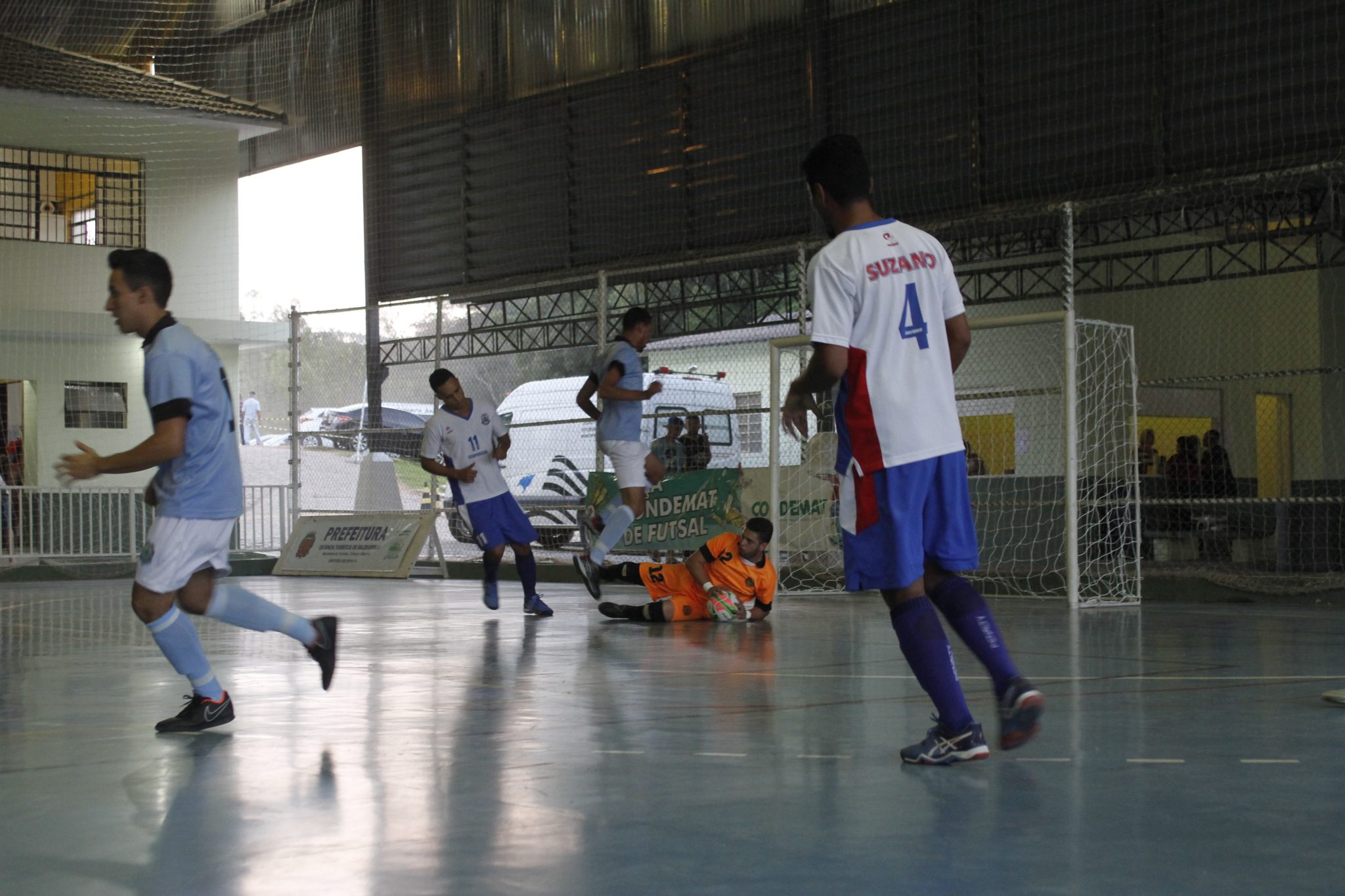 Leia mais sobre o artigo Após terceira rodada, disputa segue acirrada na Taça Condemat de Futsal