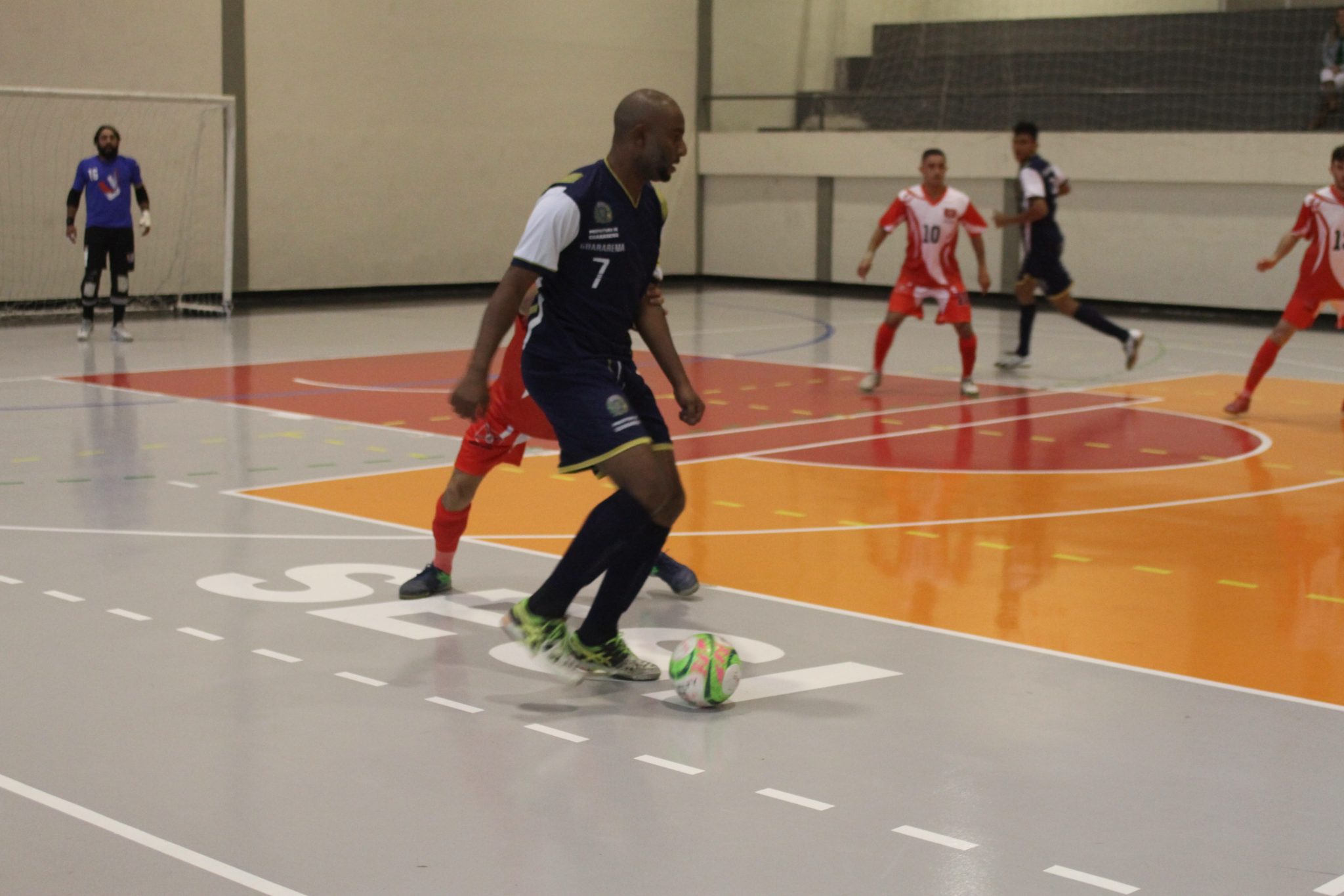 Arujá e Suzano são as cidades finalistas da Taça CONDEMAT de Futsal