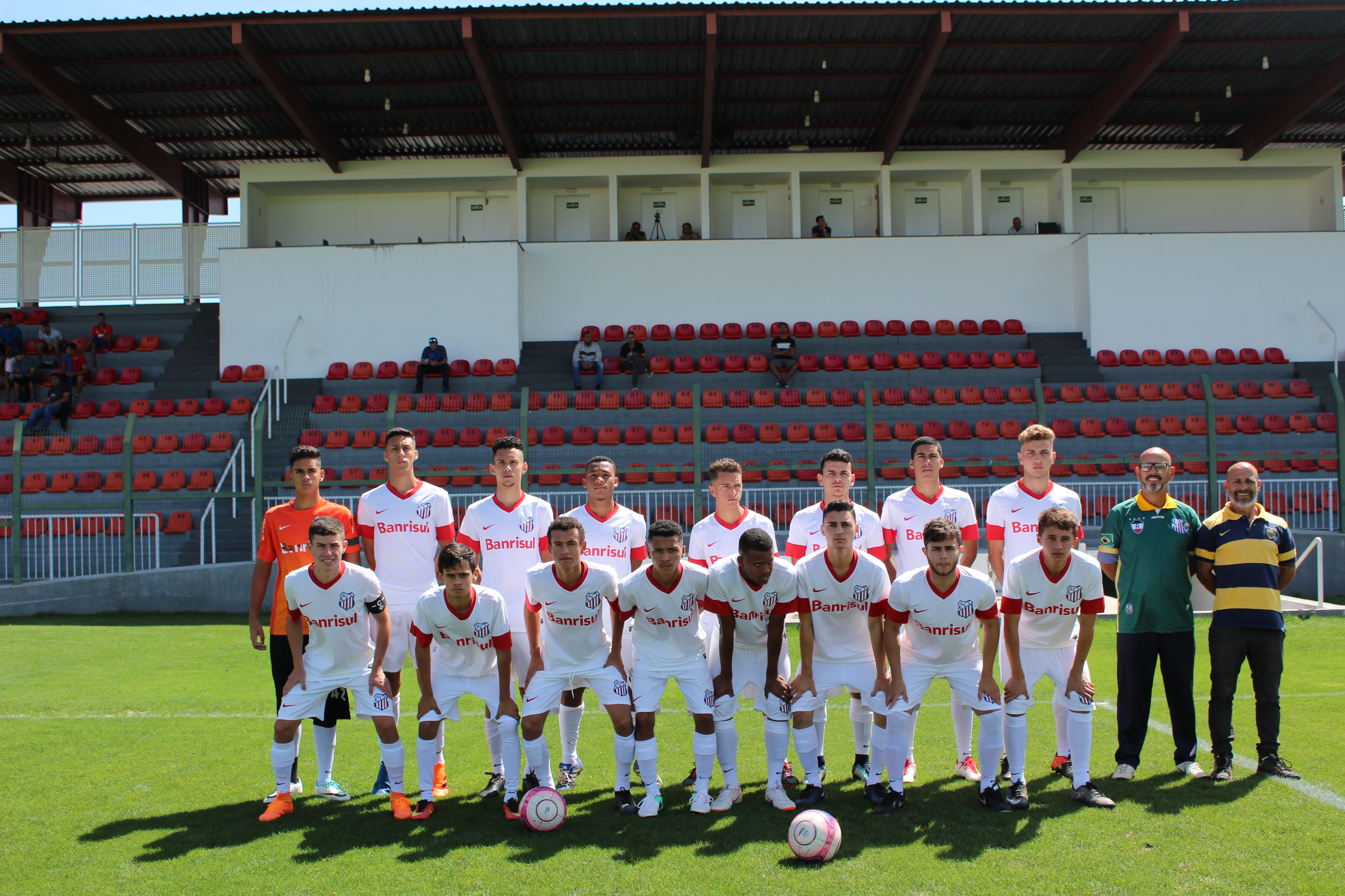 Leia mais sobre o artigo Guarulhos, Poá e Santa Isabel lideram a Taça Condemat de Futebol