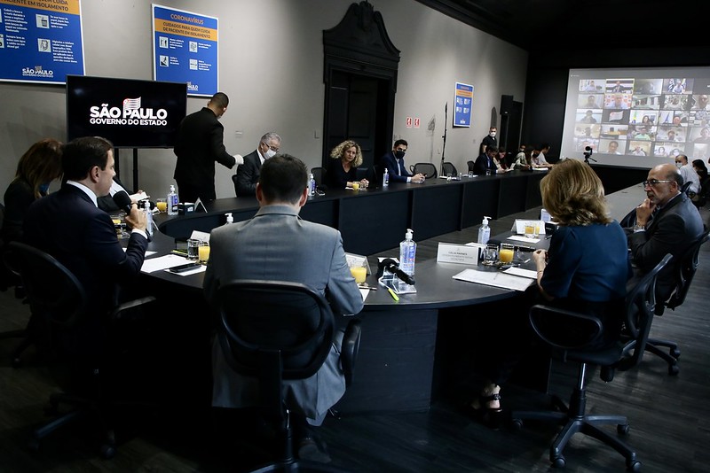 Leia mais sobre o artigo Prefeitos da Região participam de reunião com o governador sobre reabertura dos serviços