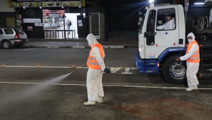 Leia mais sobre o artigo Movimento no comércio é controlado no primeiro dia de retomada no Alto Tietê