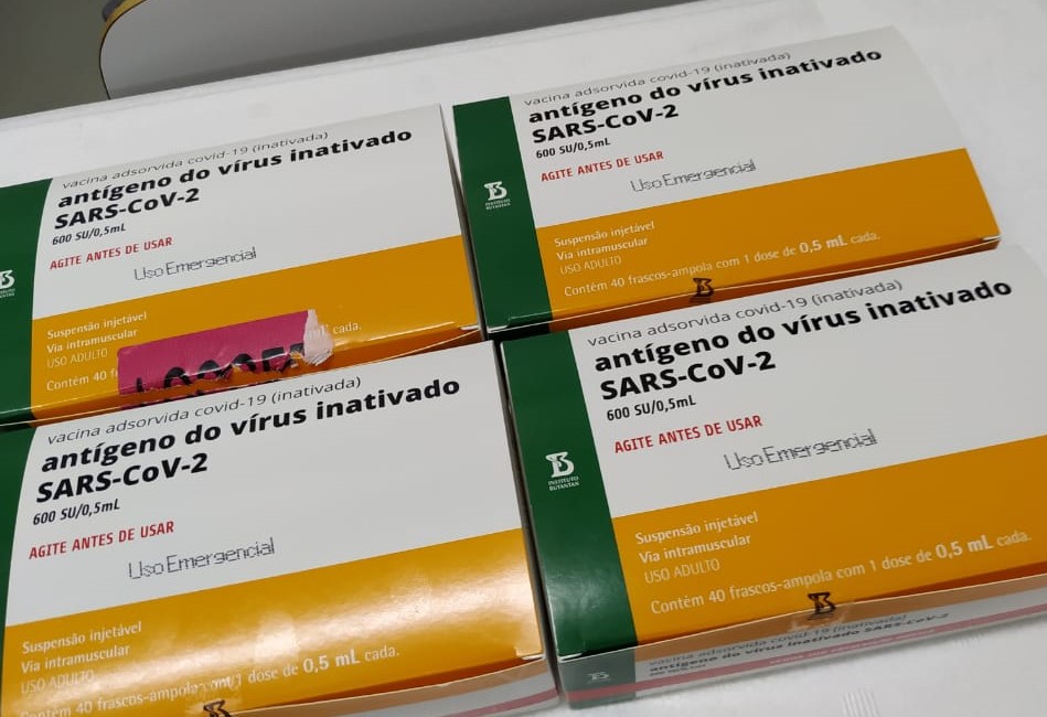 No momento, você está visualizando Região recebe novo lote de CoronaVac para vacinação de idosos