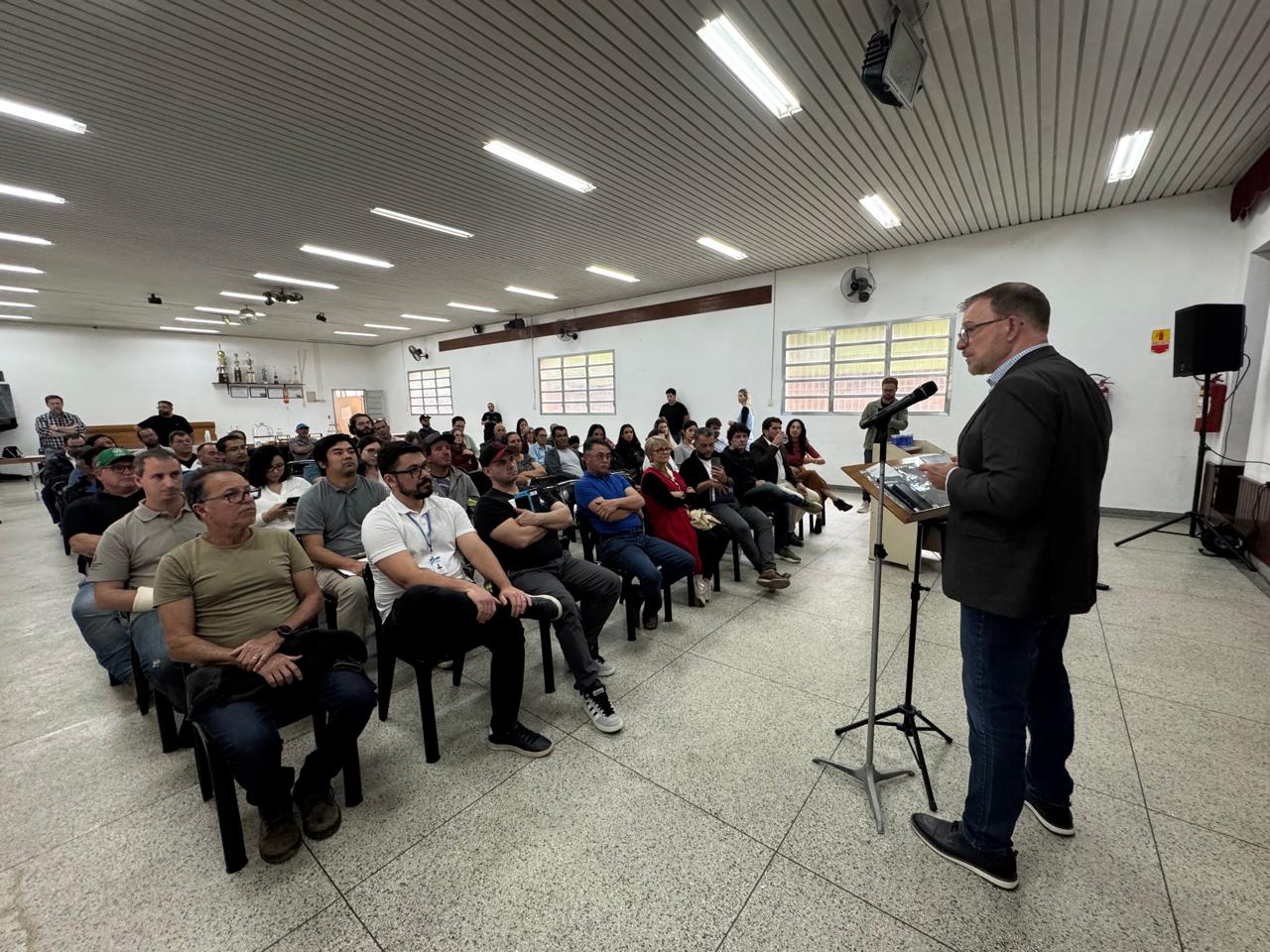 Leia mais sobre o artigo Agricultores da região recebem Guia de Boas Práticas Agrícolas