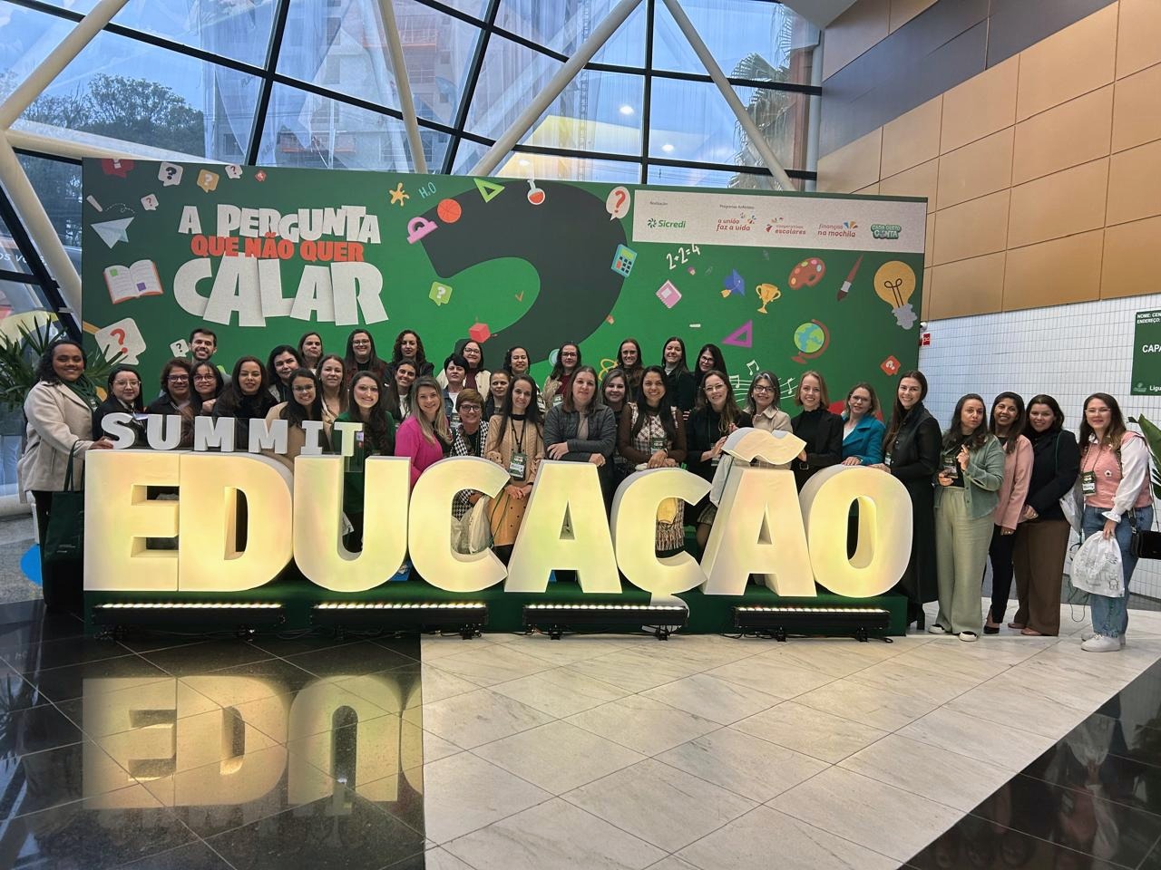 Leia mais sobre o artigo CONDEMAT+ leva representantes de municípios a encontro nacional sobre educação em Curitiba